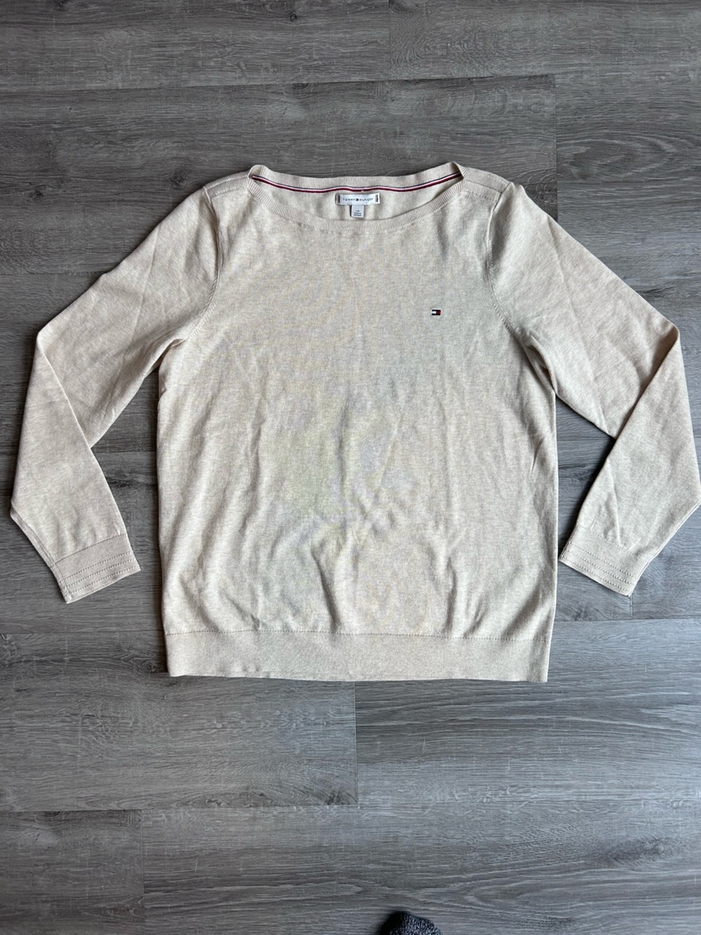Women’s Tommy Hilfiger Beige Crewneck Sweater size L - Picture 8 of 9